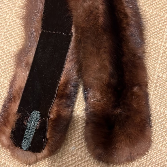 Vintage Mink Collar with Clips - Picture 3 of 3